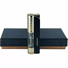 Single Jet Flame Windproof Cigar Lighter refillable comes boxed and in a suede